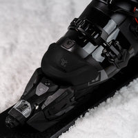 Bootcap 2.5 in Black - on ski