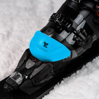 Bootcap 2.5 in Cyan - on ski