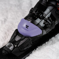 Bootcap 2.5 in Purple - on ski