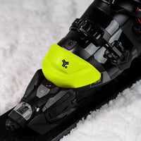 Bootcap 2.5 in Yellow - on ski
