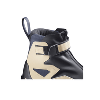 Salomon Salomon ESCAPE OUTRACK: Women's Classic Nordic Boot Salomon ESCAPE OUTRACK: Women's Classic Nordic Boot - Ottawa Valley Air Paddle