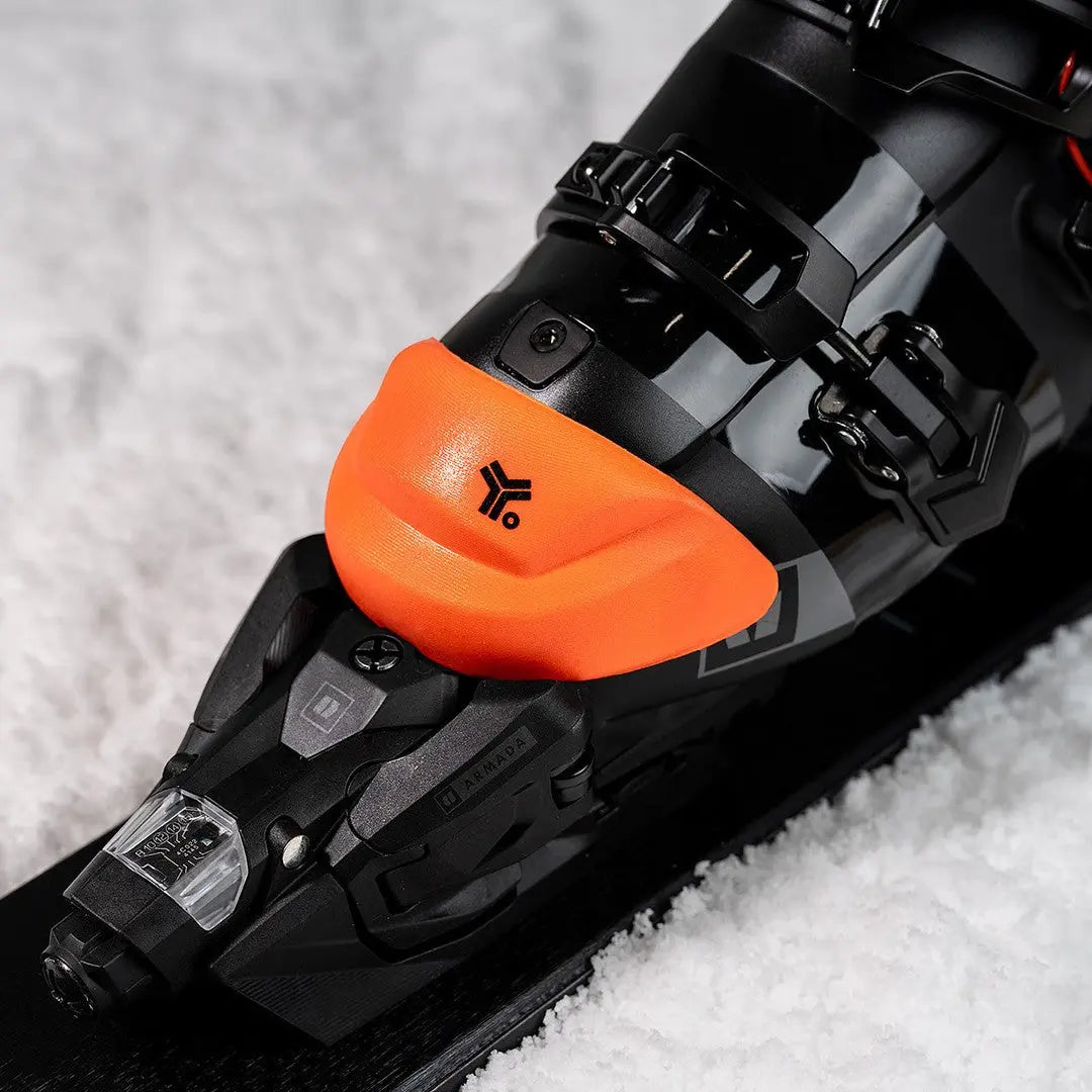 Bootcap 2.5 in Blaze - on ski