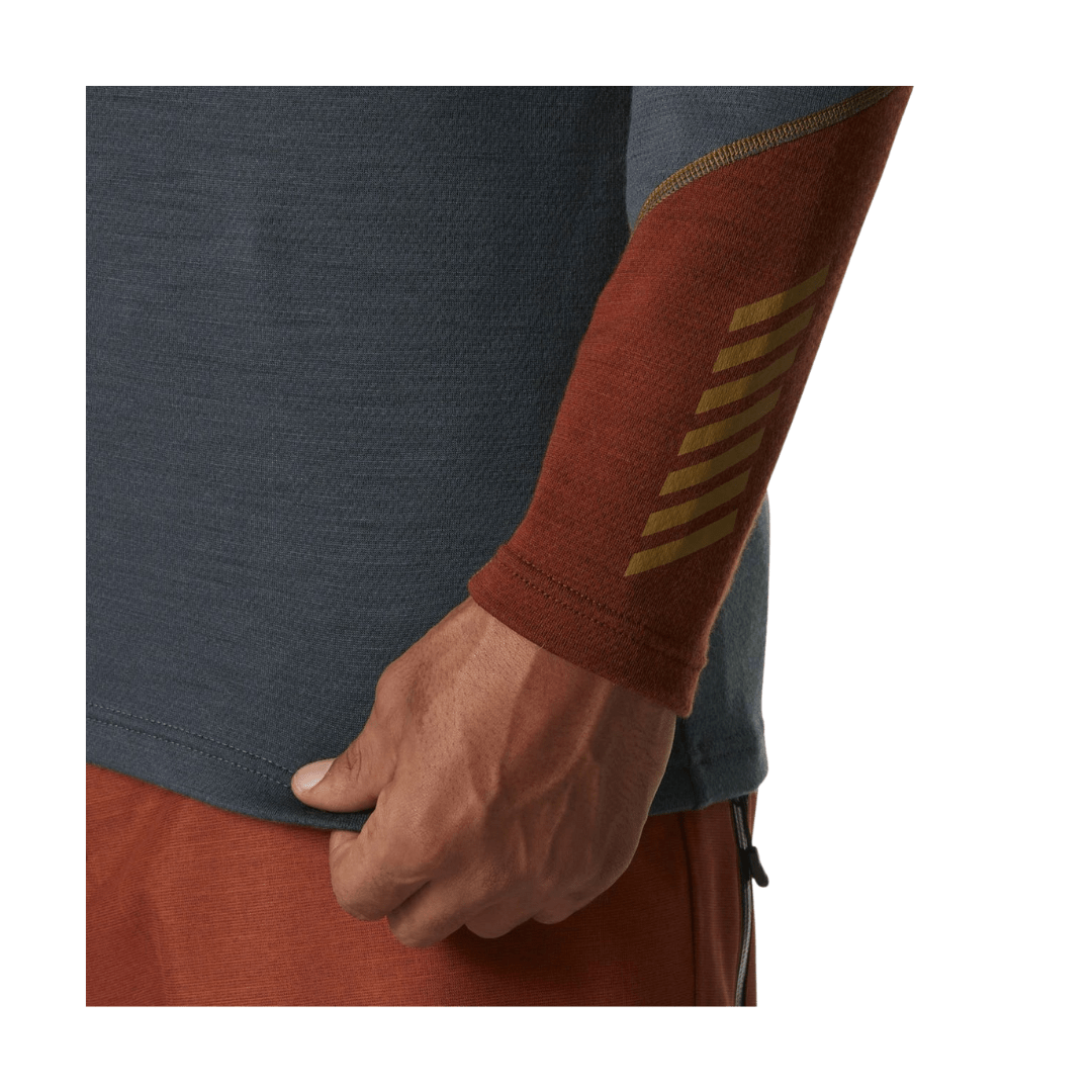 Helly Hansen Helly Hansen Men's LIFA® Merino Midweight Half-Zip Base Layer Helly Hansen Men's LIFA® Merino Midweight Half-Zip Base Layer - Ottawa 