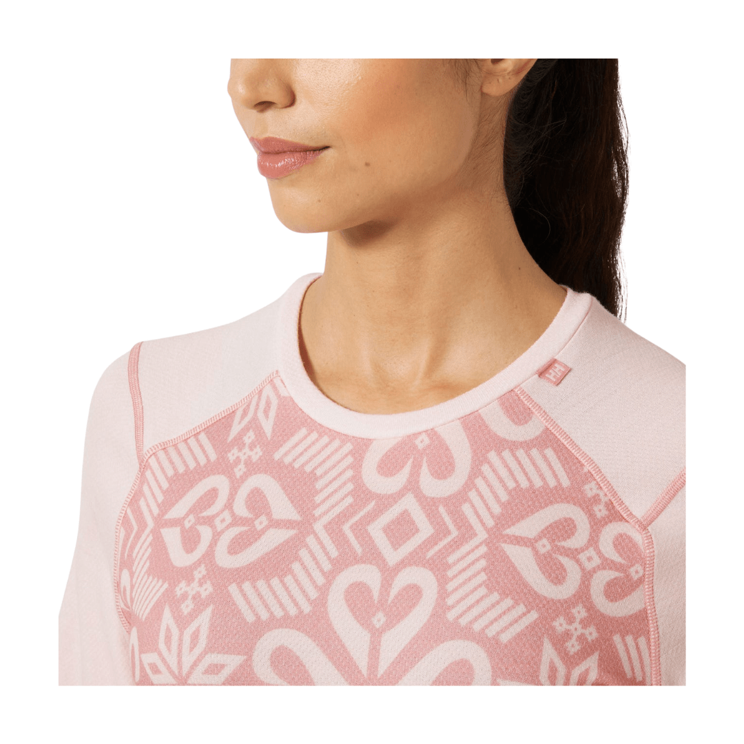 Helly Hansen Helly Hansen Women’s LIFA® Merino Midweight Graphic Long-Sleeve Crew Base Layer Helly Hansen Women’s LIFA® Merino Midweight Graphic Long-Sleeve Crew 