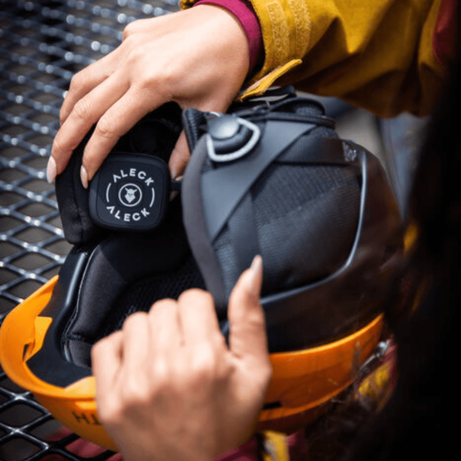 Smith Optics Black Smith Optics Smith x Aleck Nunchucks Wireless Audio Kit Smith Optics Smith x Aleck Nunchucks Wireless Audio Kit - Ottawa Valley Air Paddle