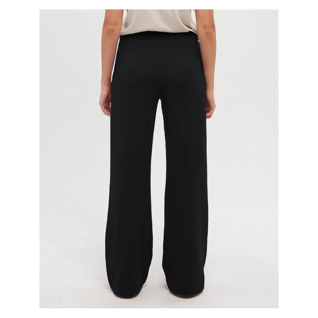 Tentree Tentree Women's Bamone Wide Leg Sweatpant Tentree Women's Bamone Wide Leg Sweatpant - Ottawa Valley Air Paddle