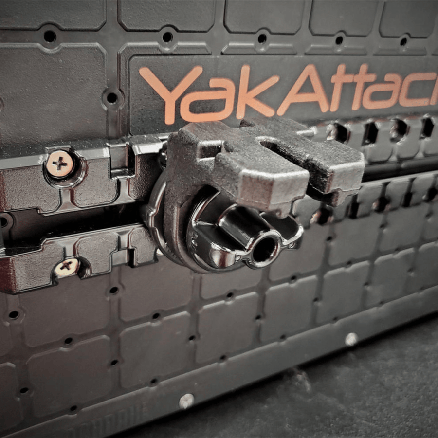 YakAttack YakAttack 90 Degree MightyMount Vertical Track Adapter